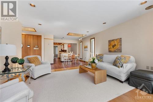 235 Elgin Street W, Arnprior, ON - Indoor Photo Showing Living Room