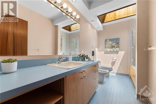 235 Elgin Street W, Arnprior, ON - Indoor Photo Showing Bathroom