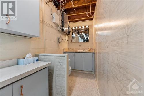 235 Elgin Street W, Arnprior, ON - Indoor Photo Showing Laundry Room