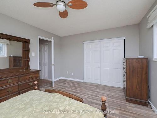 14 Robertson Rd, Essa, ON - Indoor Photo Showing Bedroom