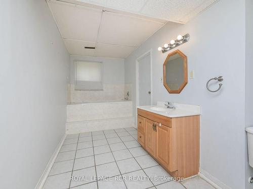 14 Robertson Rd, Essa, ON - Indoor Photo Showing Bathroom