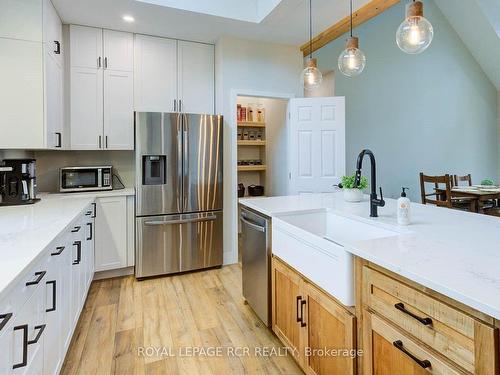 112538 Grey Road 14 Rd, Southgate, ON - Indoor Photo Showing Kitchen With Upgraded Kitchen