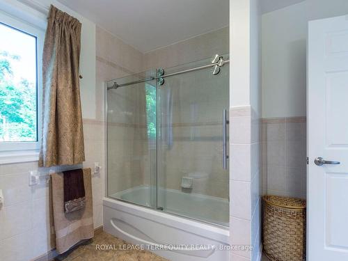 13 Eastern Ave, Prince Edward County, ON - Indoor Photo Showing Bathroom