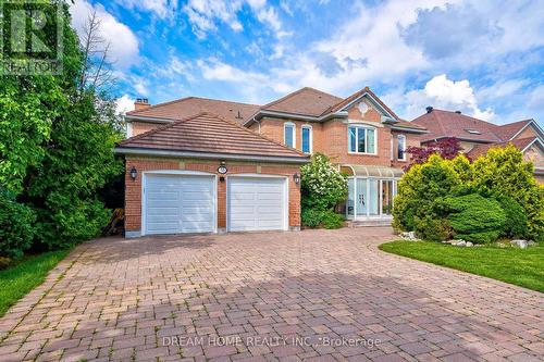 38 Glenarden Crescent, Richmond Hill, ON - Outdoor With Facade