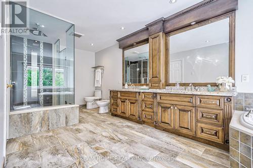 38 Glenarden Crescent, Richmond Hill, ON - Indoor Photo Showing Bathroom