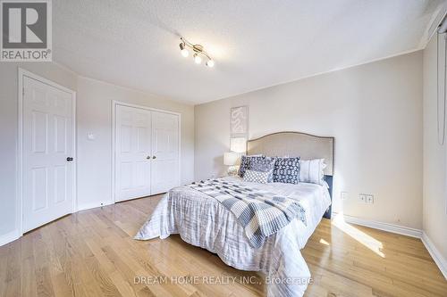 38 Glenarden Crescent, Richmond Hill, ON - Indoor Photo Showing Bedroom
