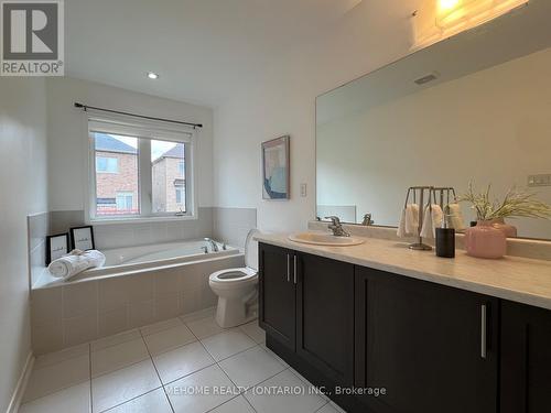 135 Fortis Crescent, Bradford West Gwillimbury, ON - Indoor Photo Showing Bathroom