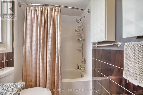 1229 Benson Street S, Innisfil, ON - Indoor Photo Showing Bathroom