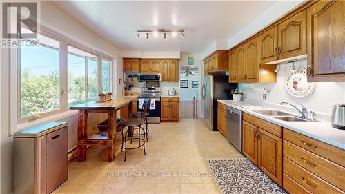 2249 Ross Road, Pembroke, ON - Indoor Photo Showing Kitchen With Double Sink