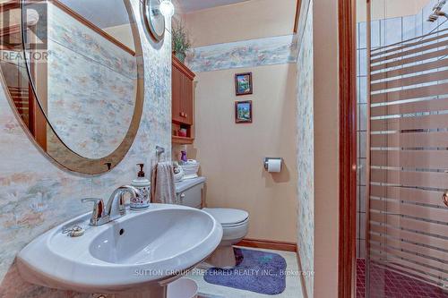 108 Blanchard Crescent, London, ON - Indoor Photo Showing Bathroom