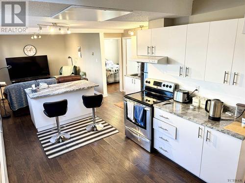131 Brunetville Rd, Kapuskasing, ON - Indoor Photo Showing Kitchen With Upgraded Kitchen