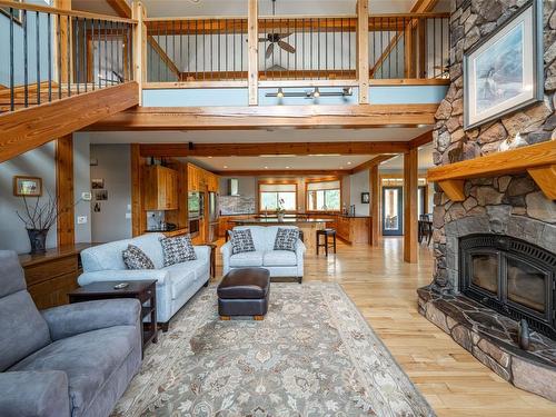 705 Creighton Valley Road, Lumby, BC - Indoor Photo Showing Living Room With Fireplace