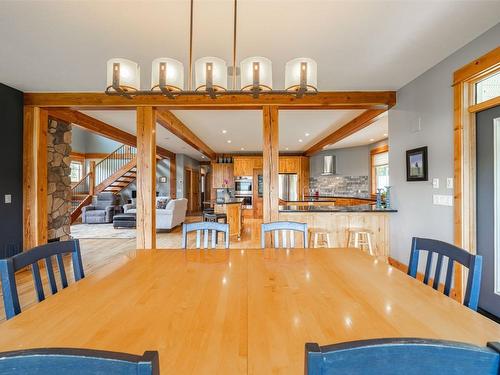 705 Creighton Valley Road, Lumby, BC - Indoor Photo Showing Dining Room