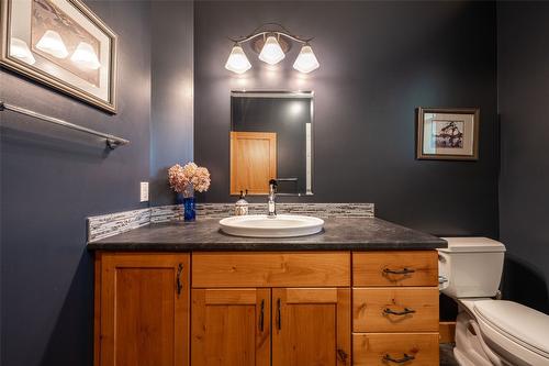 705 Creighton Valley Road, Lumby, BC - Indoor Photo Showing Bathroom