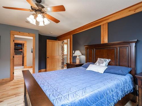 705 Creighton Valley Road, Lumby, BC - Indoor Photo Showing Bedroom