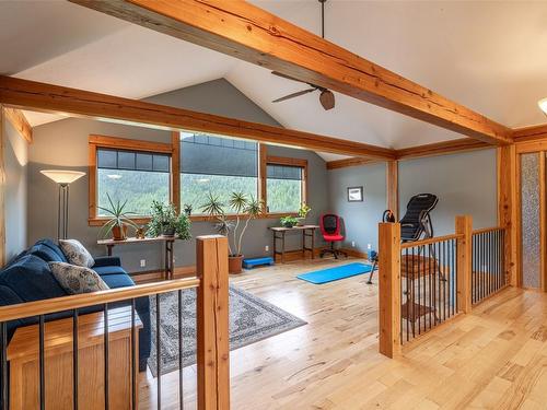 705 Creighton Valley Road, Lumby, BC - Indoor Photo Showing Other Room