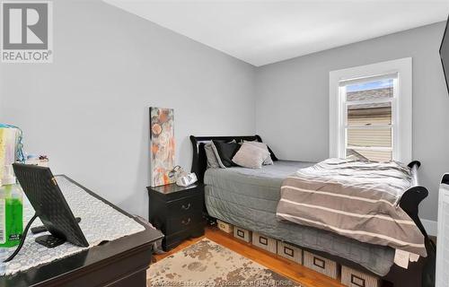 1525 Dufferin, Windsor, ON - Indoor Photo Showing Bedroom