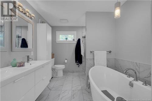 168 Vincent Road, Quispamsis, NB - Indoor Photo Showing Bathroom