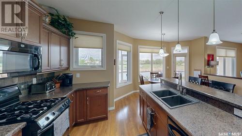 8247 Fairways West Drive, Regina, SK - Indoor Photo Showing Kitchen With Double Sink