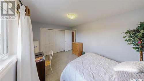 8247 Fairways West Drive, Regina, SK - Indoor Photo Showing Bedroom