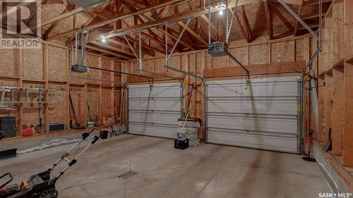 8247 Fairways West Drive, Regina, SK - Indoor Photo Showing Garage