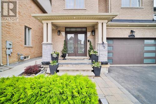 15 Jocada Court, Richmond Hill, ON - Outdoor