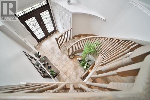 15 Jocada Court, Richmond Hill, ON - Indoor Photo Showing Other Room