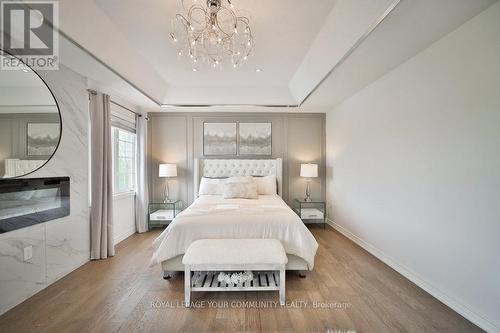 15 Jocada Court, Richmond Hill, ON - Indoor Photo Showing Bedroom