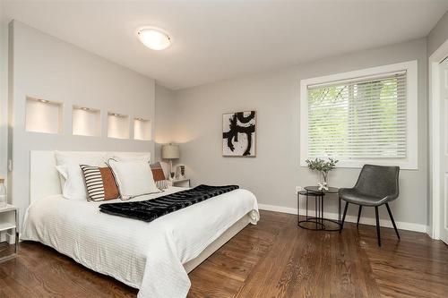 262 Lockwood Street, Winnipeg, MB - Indoor Photo Showing Bedroom