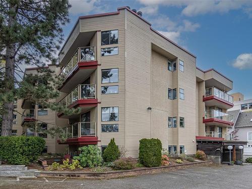 206-406 Simcoe St, Victoria, BC - Outdoor With Balcony With Facade