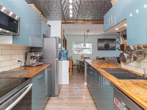 206-770 Cormorant St, Victoria, BC - Indoor Photo Showing Kitchen