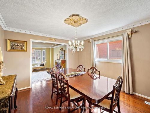 346 Wendron Cres, Mississauga, ON - Indoor Photo Showing Dining Room