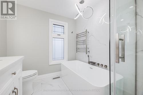 313 Silvana Crescent, Burlington, ON - Indoor Photo Showing Bathroom