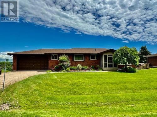 363 Country Club Circle, Kawartha Lakes, ON - Outdoor