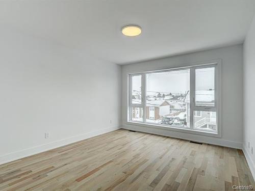 Master bedroom - 3894 Rue Du Collège, Longueuil (Saint-Hubert), QC - Indoor Photo Showing Other Room