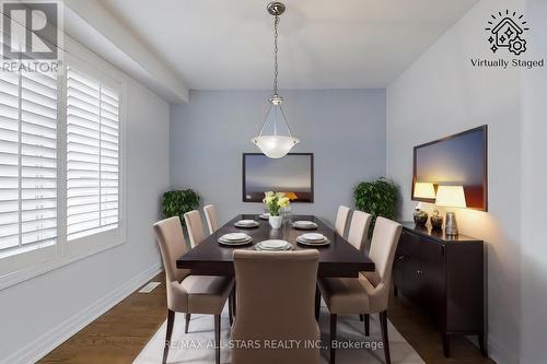 29 Yorkleigh Circle, Whitchurch-Stouffville (Stouffville), ON - Indoor Photo Showing Dining Room