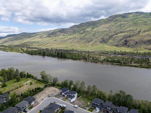 2728 Beachmount Cres, Kamloops, BC 