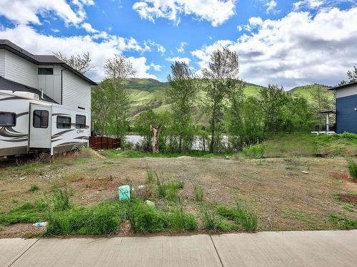 2728 Beachmount Cres, Kamloops, BC 