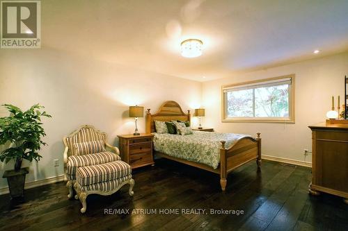 8 Medalist Road, Toronto (St. Andrew-Windfields), ON - Indoor Photo Showing Bedroom