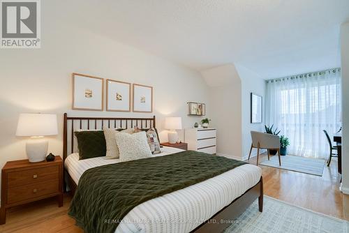 20B Leaside Park Drive, Toronto, ON - Indoor Photo Showing Bedroom