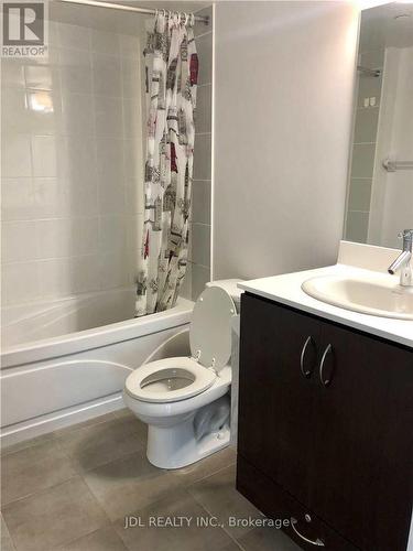 2209 - 5168 Yonge Street, Toronto, ON - Indoor Photo Showing Bathroom