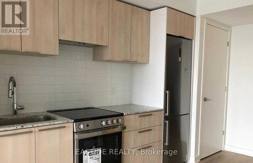 1902 - 18 Maitland Terrace, Toronto, ON - Indoor Photo Showing Kitchen