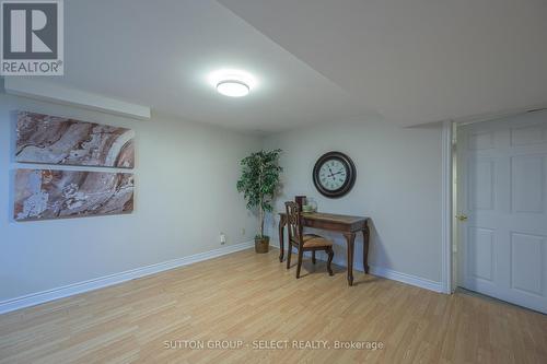 13 Kirk Drive, London, ON - Indoor Photo Showing Other Room