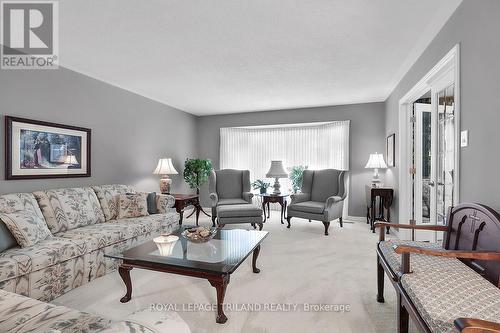 734 Griffith Street, London, ON - Indoor Photo Showing Living Room