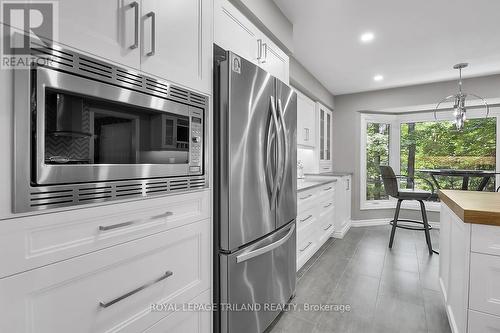 734 Griffith Street, London, ON - Indoor Photo Showing Kitchen
