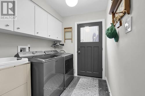 734 Griffith Street, London, ON - Indoor Photo Showing Laundry Room