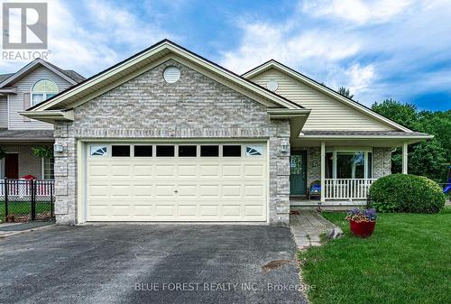 77 Woodvale Drive, Thames Centre (Dorchester), ON - Outdoor With Deck Patio Veranda