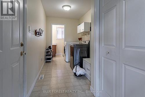 77 Woodvale Drive, Thames Centre (Dorchester), ON - Indoor Photo Showing Laundry Room