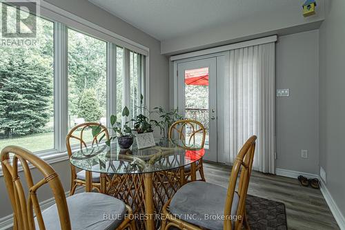 77 Woodvale Drive, Thames Centre (Dorchester), ON - Indoor Photo Showing Dining Room