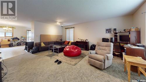 3321 Brookshire Lane, Regina, SK - Indoor Photo Showing Living Room